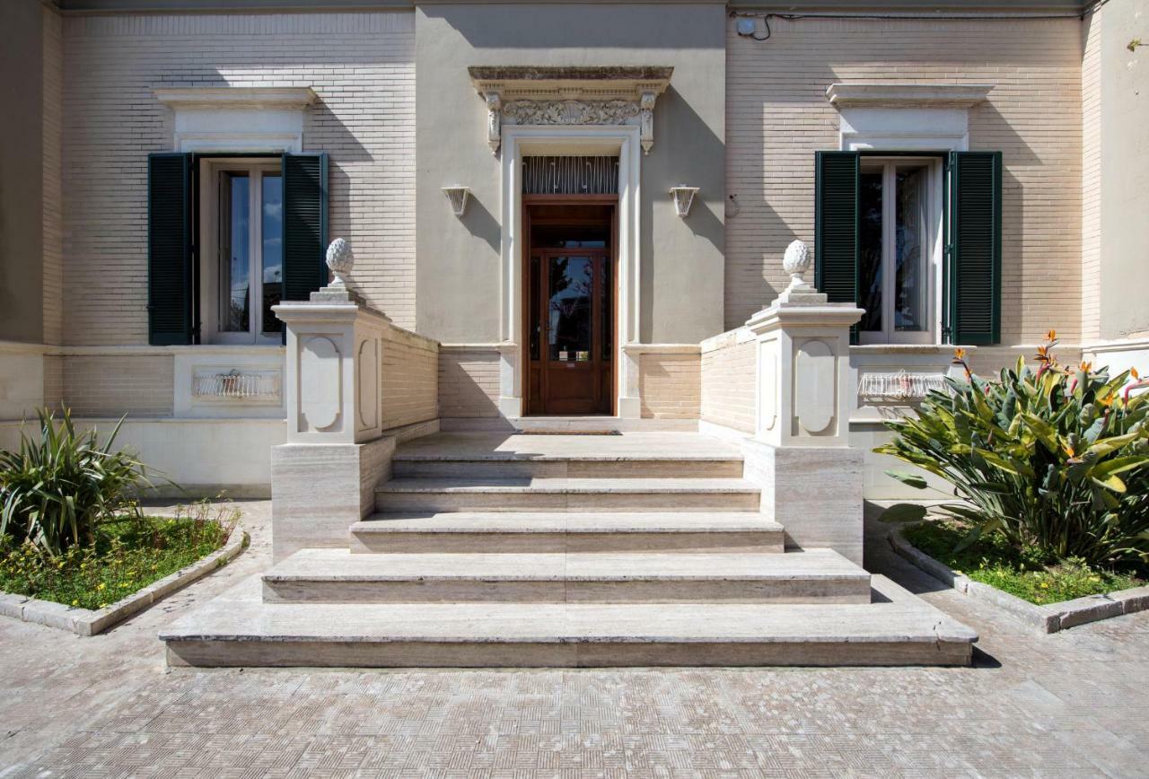 Villa Delle Zagare - Private Hydromassage Pool Surbo Εξωτερικό φωτογραφία